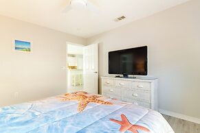 Fenced & Private Backyard: Navarre Retreat