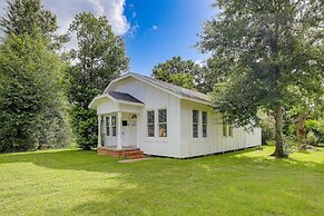 Port Neches Home Rental: Walk to Tugboat Island!