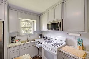 Port Neches Home Rental: Walk to Tugboat Island!