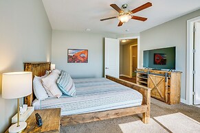 Moab Vacation Rental: Pool & Hot Tub Access!