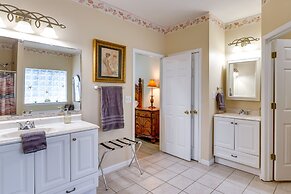 4 Mi to Beach: Navarre Retreat w/ Screened Porch!