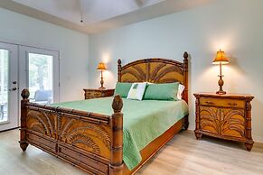 4 Mi to Beach: Navarre Retreat w/ Screened Porch!