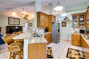 4 Mi to Beach: Navarre Retreat w/ Screened Porch!