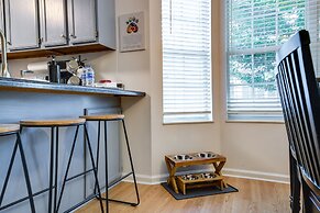 Pet-friendly Pigeon Forge Home w/ Deck!