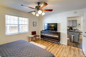 Pet-friendly Pigeon Forge Home w/ Deck!