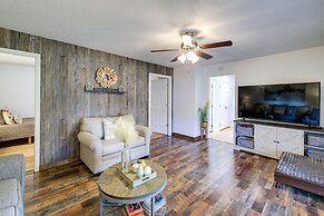 Pet-friendly Pigeon Forge Home w/ Deck!