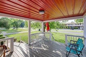 Pet-friendly Pigeon Forge Home w/ Deck!