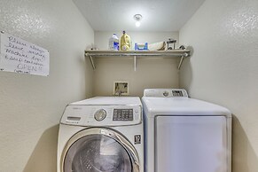 Alto Oasis: Community Pool, Fireplace & Grill!