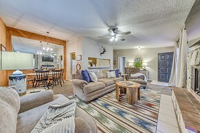 Alto Oasis: Community Pool, Fireplace & Grill!