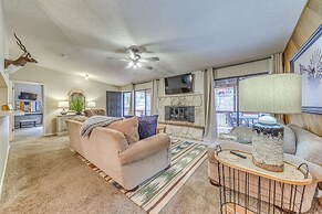Alto Oasis: Community Pool, Fireplace & Grill!