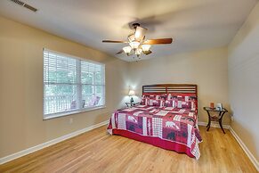 Pigeon Forge Home w/ Screened Porch, 3 Mi to Town!