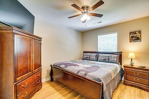 Pigeon Forge Home w/ Screened Porch, 3 Mi to Town!