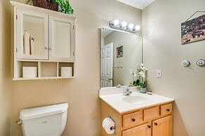 Pigeon Forge Home w/ Screened Porch, 3 Mi to Town!