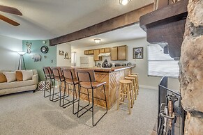 Ruidoso Home w/ Balcony ~ 16 Mi to Ski Apache!