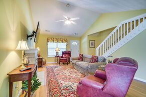 Pigeon Forge Home w/ Deck & Hot Tub Near Town!