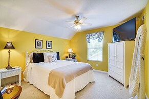 Pigeon Forge Home w/ Deck & Hot Tub Near Town!