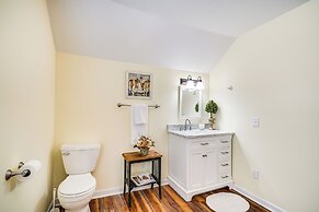 Pigeon Forge Home w/ Deck & Hot Tub Near Town!