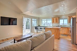 Oakhurst Duplex ~ 13 Mi to Yosemite National Park!