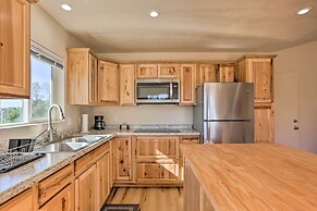 Oakhurst Duplex ~ 13 Mi to Yosemite National Park!