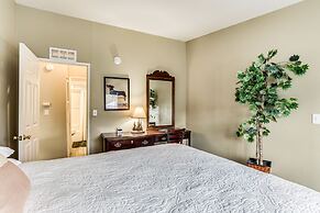 Yosemite Natl Park Getaway: Hot Tub & Mtn Views!