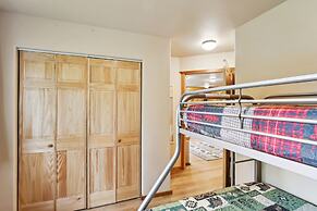 Welcoming Wasilla Cabin w/ Patio!