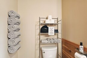 Welcoming Wasilla Cabin w/ Patio!