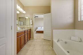 Pool, Fire Pit: Family Home in Goodyear!