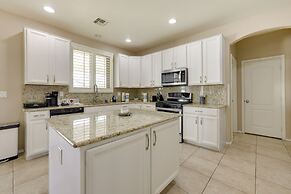 Pool, Fire Pit: Family Home in Goodyear!