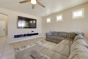 Pool, Fire Pit: Family Home in Goodyear!