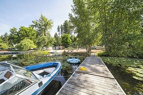Pet-friendly Newman Lake Cottage w/ Beach Access!