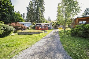 Pet-friendly Newman Lake Cottage w/ Beach Access!