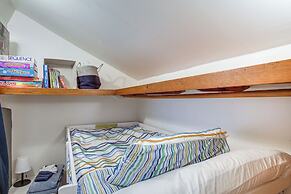 Pet-friendly Newman Lake Cottage w/ Beach Access!