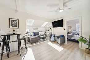 Pet-friendly Newman Lake Cottage w/ Beach Access!