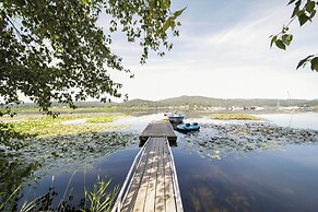 Pet-friendly Newman Lake Cottage w/ Beach Access!