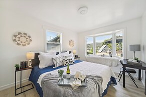 Pet-friendly Newman Lake Cottage w/ Beach Access!