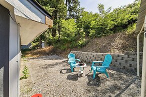 Pet-friendly Newman Lake Cottage w/ Beach Access!