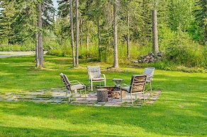 Lovely Soldotna Home, Steps From Kenai River