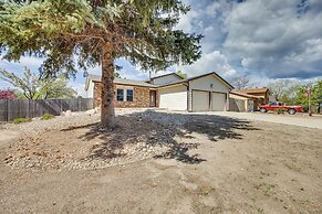Colorado Springs Retreat w/ Grill & Mountain Views
