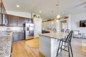 Stunning Peyton Retreat w/ Game Room, Private Yard