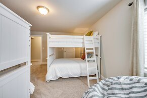 Stunning Peyton Retreat w/ Game Room, Private Yard