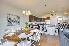 Stunning Peyton Retreat w/ Game Room, Private Yard