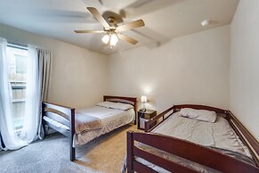 Pet-friendly Lubbock Home - 10 Mi to Downtown
