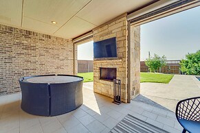 Spacious Lubbock Home w/ Private Pool & Yard!