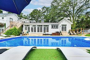 Spacious Durham Home w/ Fire Pit & Hot Tub!