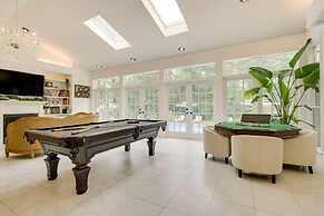 Spacious Durham Home w/ Fire Pit & Hot Tub!