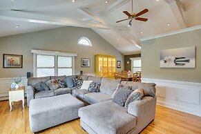 New Fairfield Vacation Rental w/ Lake Views!