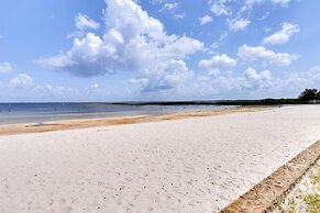 St Cloud Vacation Rental - Walk to Lakefront Park!