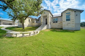 'cascada at Canyon Lake' ~ 1 Mi to Wedding Venues!