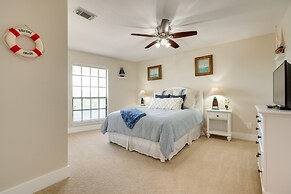 Canyon Lake Rental w/ Balcony & Lake Views