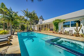 Farmhouse-chic Carpinteria Cottage w/ Pool Access